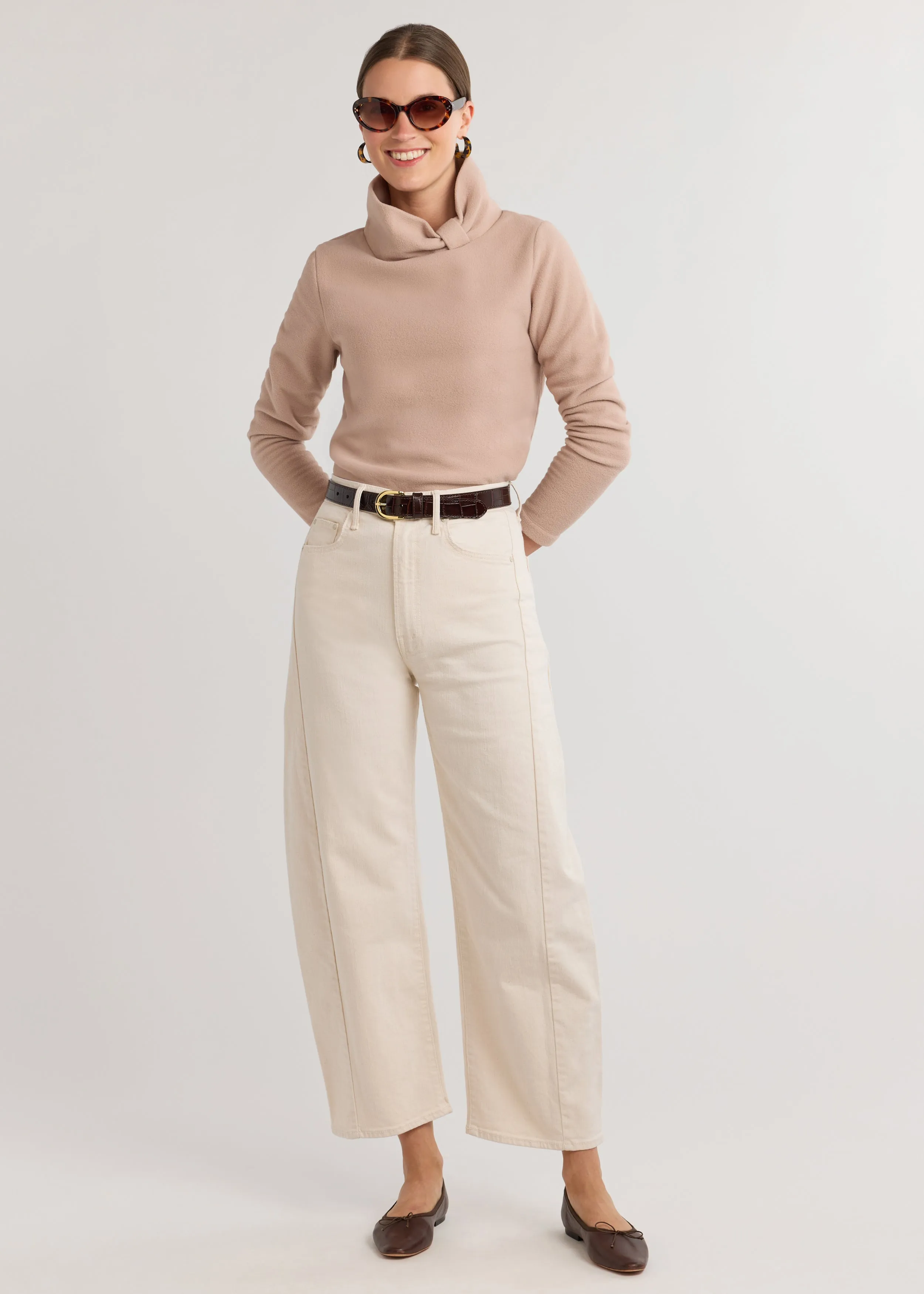 Juliet Turtleneck in Vello Fleece (Khaki)